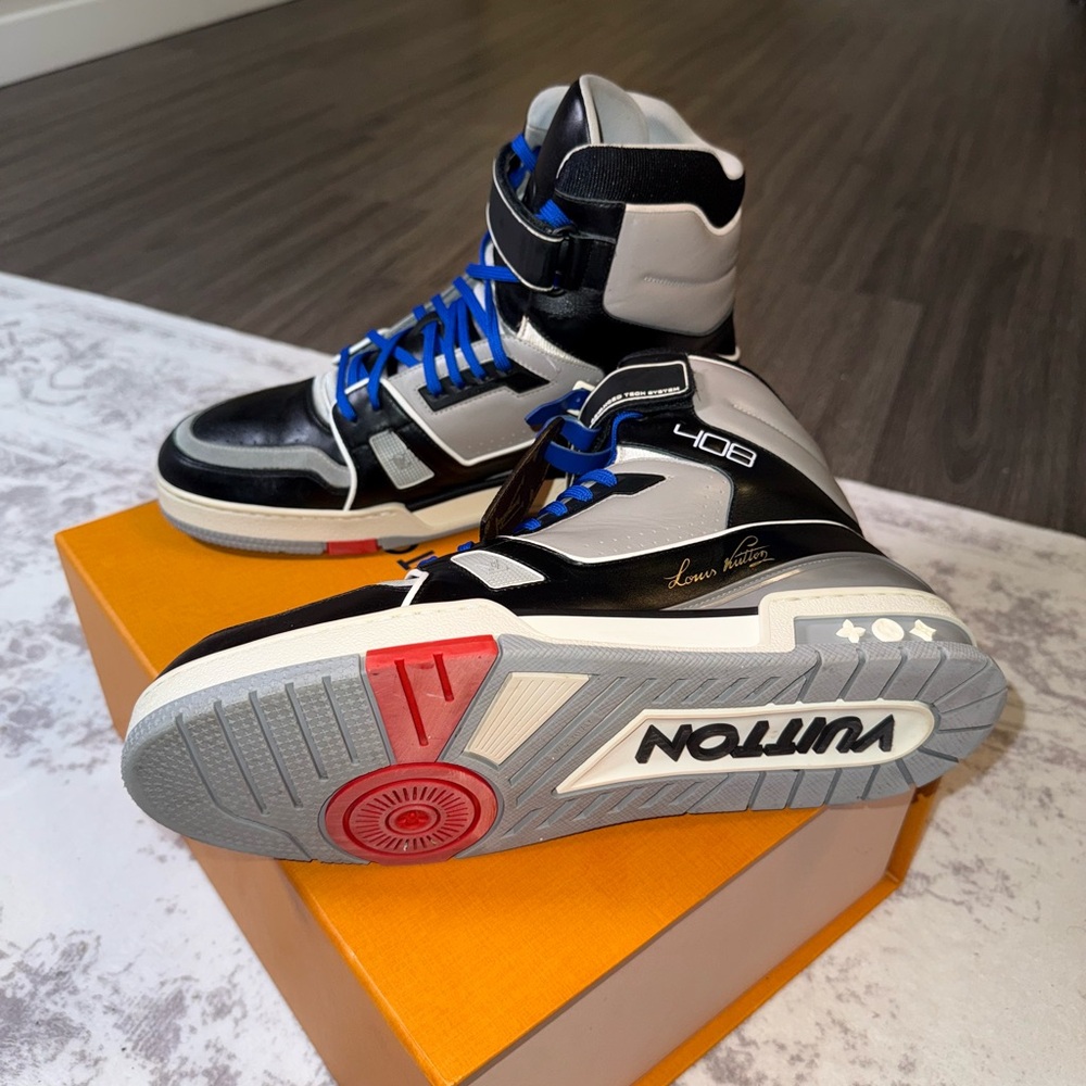 Louis Vuitton VIRGIL ALBOH (RARE) 1st Sneaker - Picture 13 of 16